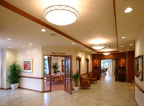 グッドタイム リビング 泉北泉ヶ丘 (大和証券グループ)