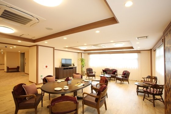 グッドタイム リビング 嵯峨広沢 (大和証券グループ)