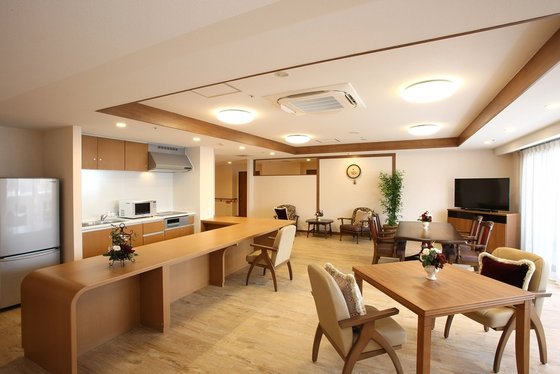 グッドタイム リビング 宝塚逆瀬川 (大和証券グループ)