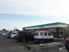 コンビニエンスストア ファミリーマート