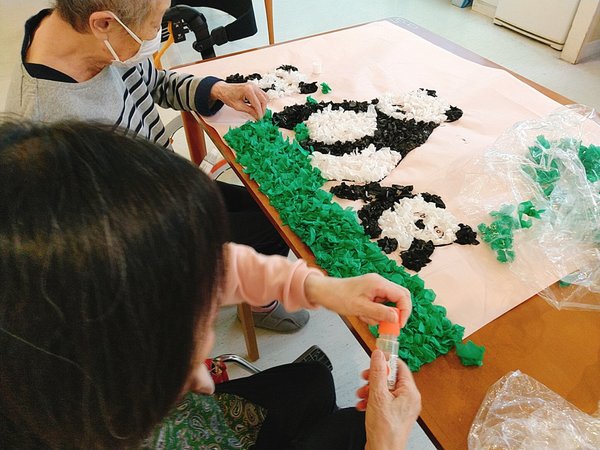 お花紙アート 最新作は マイウェイ四谷 新宿区 Lifull 介護