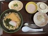 なぜ?きつねとたぬき?