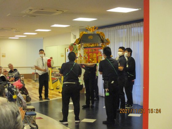 ラ・ナシカつるみ