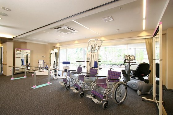 アズハイム横浜東寺尾