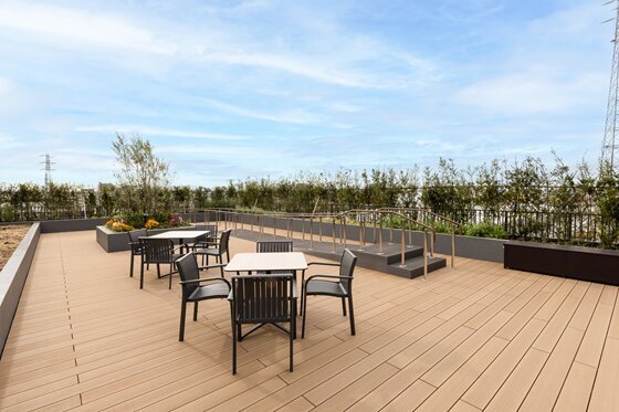 アズハイム足立六町