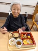 お正月は皆さんでおせちを楽しみました