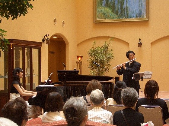 ラビアンローズ上野芝