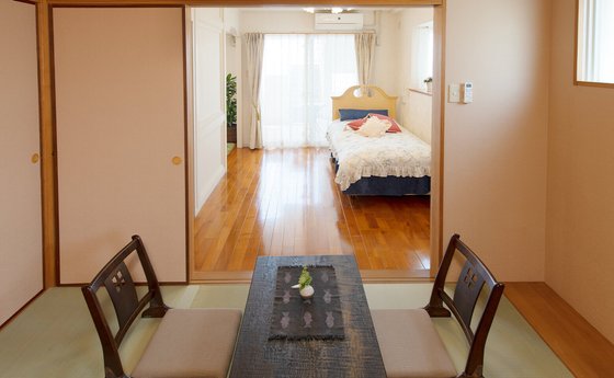 ロングライフ・クイーンズ塩屋