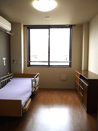 ココファン東海大学前