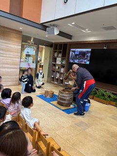 「新年の集い」みんなで餅つき!