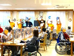 【武蔵新城】 クリスマス会が行われました