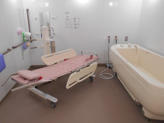 ココファン鶴川駅前