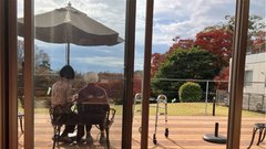 神水のテラスでのんびりと