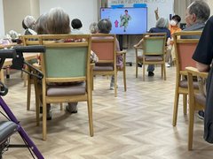 【デイサービスココファン福岡清川】みんなで楽しく機能訓練