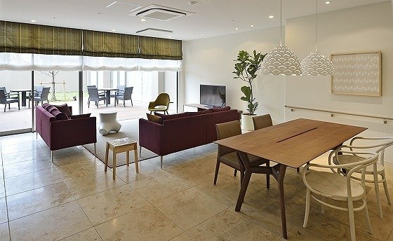 カーサプラチナ草加