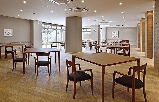 カーサプラチナ草加