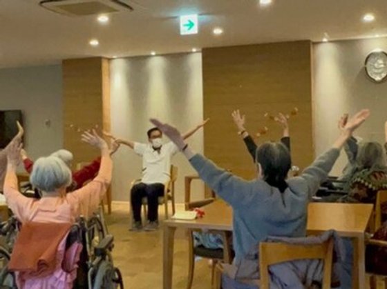 カーサプラチナ草加