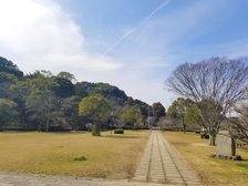 天拝山歴史自然公園まで徒歩で約3分(210m)