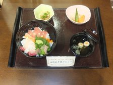 レストラン夕食の一例です