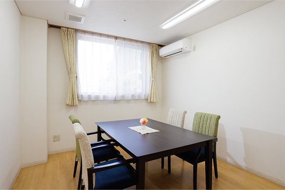 まどか西川緑道公園