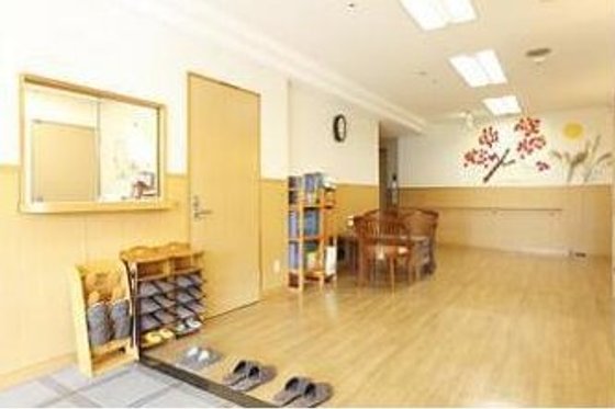 メディカルホームくらら猪高緑地