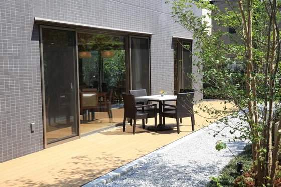 グランダ学芸大学