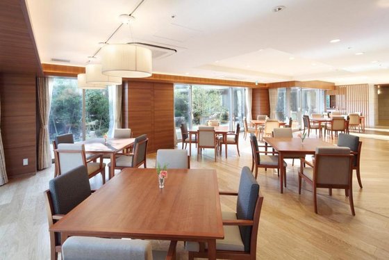 グランダ学芸大学