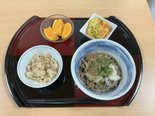 初夏にさっぱり昼食メニュー「山形だしのおろしとろろ蕎麦と五目御飯」