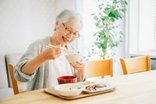 毎日の食事で脳を元気に!パーキンソン病と食生活の知恵