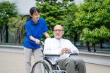 パーキンソン病でも「特養」に入居できる?条件と活用のポイント