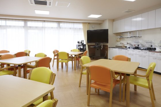 スーパー・コート川西加茂