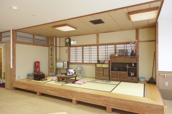 スーパー・コート川西加茂