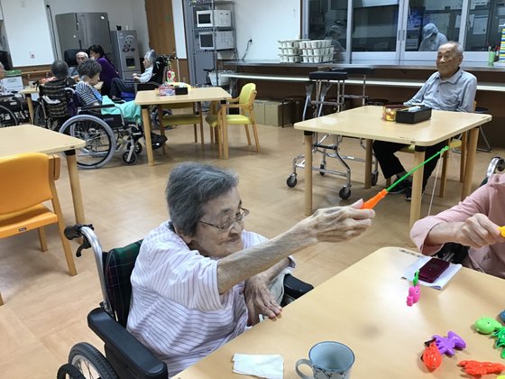 スーパー・コート川西加茂