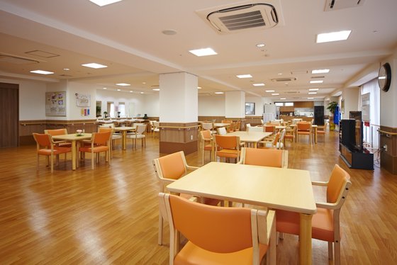 スーパー・コートあやめ池