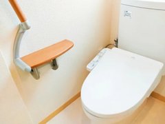パーキンソン病の方が抱えるトイレトラブルと対処法を解説④