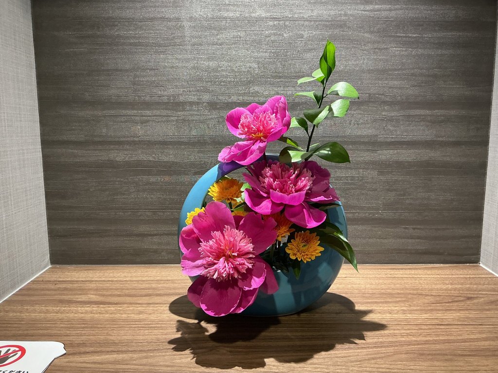 今週の生け花】❁新緑の風にのせて❁｜スーパー・コート プレミアム