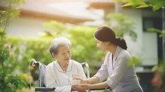 心を通わせるために。認知症の方とのコミュニケーションのコツ