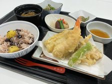 【選ぶ楽しみ】選択食が、6回/週!!