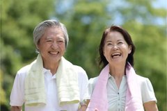 何歳から入れる?老人ホームの入居年齢と検討のタイミング