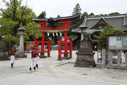 箭弓(やきゅう)神社・ぼたん園