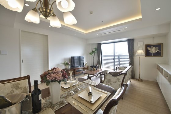 トラストグレイス白壁