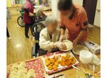 たのしい家八戸ノ里クリスマス会の前の昼食