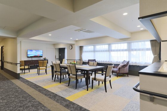 プレザングラン岡本