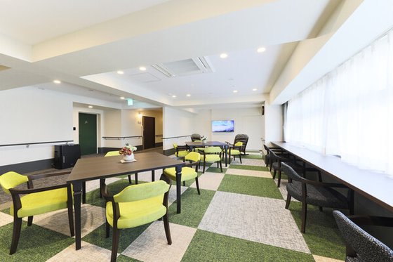 プレザングラン岡本