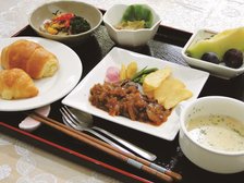 夕食の一例(肉料理)