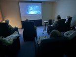 私だけの映画館!リクライニングチェアでゆったり楽しむ『ミニシアター』
