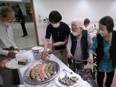 隣の芝生は青い!開所一周年記念式典に参加。