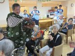 歓声あがる伝統芸能!『大道芸と太神楽獅子舞』