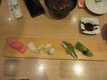 近隣散策と回転寿司ランチ♪