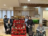今年もひな人形を飾りました!